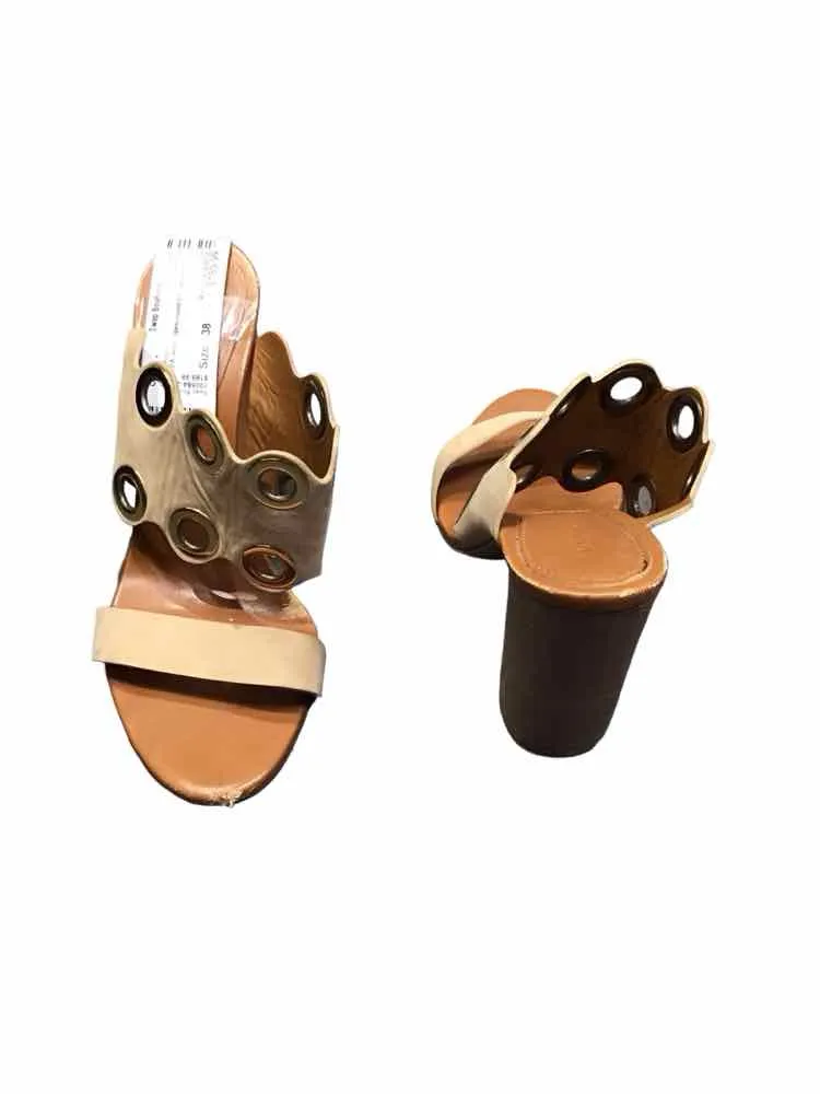 Chloe Beige Size 38 Shoes