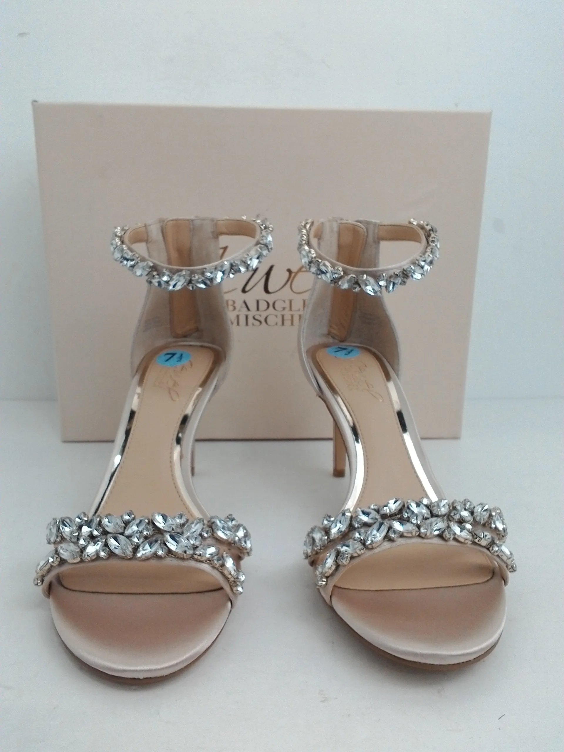 Jewel Badgley Mischka Women's Caroline Champagne Heeled Sandal Size 7.5