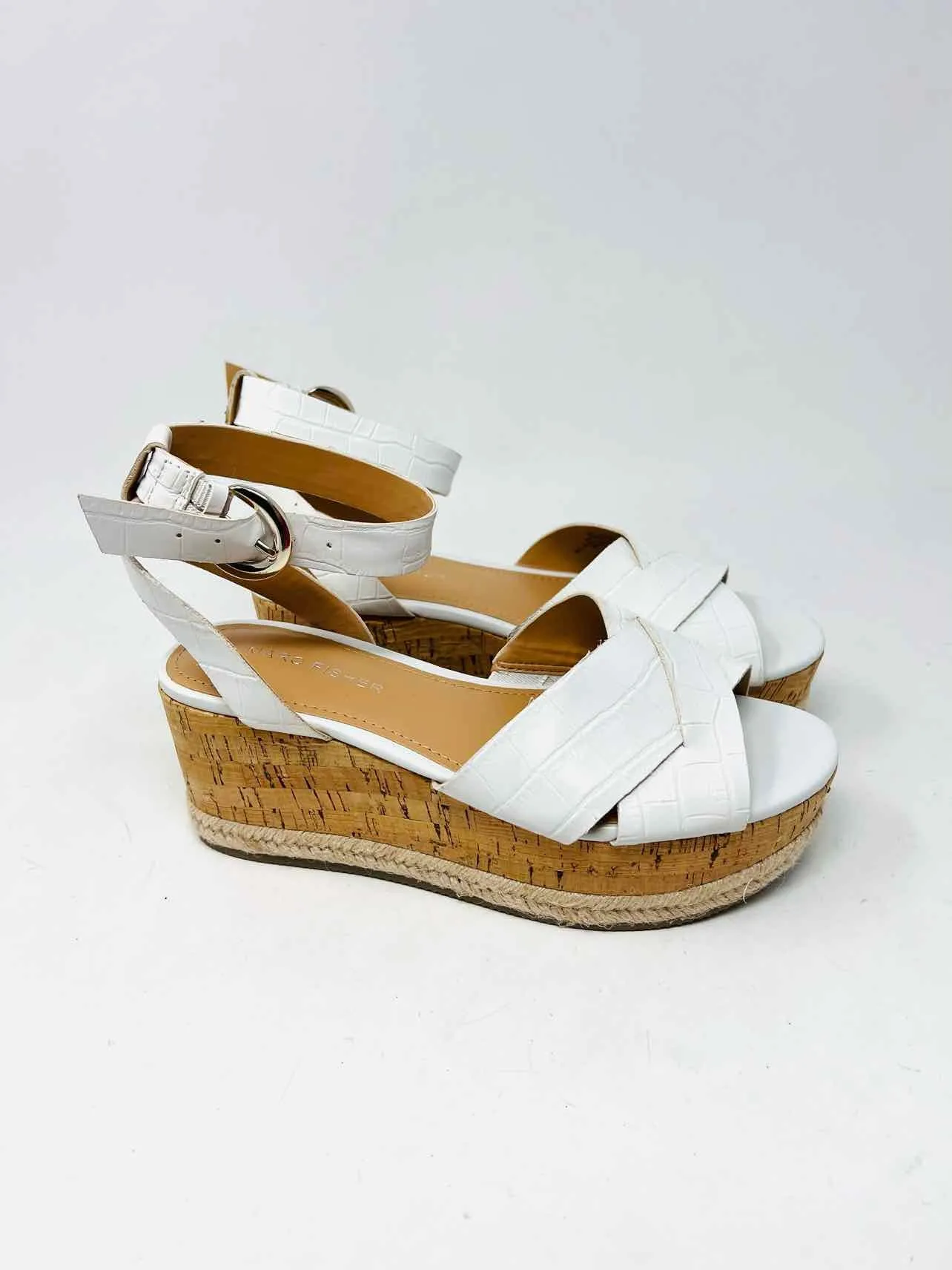 Marc Fisher Size 6 White Crisscross Reptile Shoes Sandals