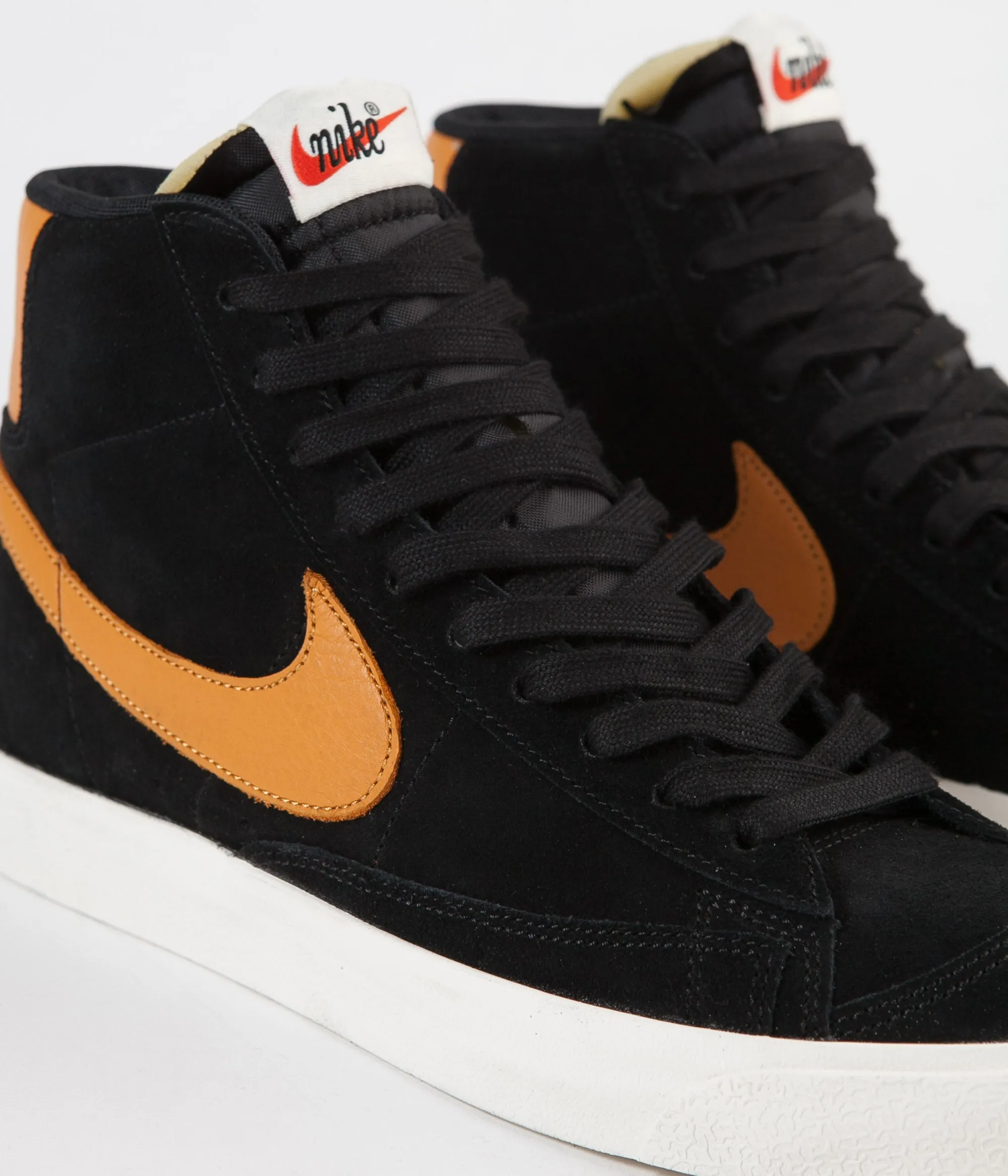 Nike Blazer '77 Shoes - Black / Amber Rise - Sail
