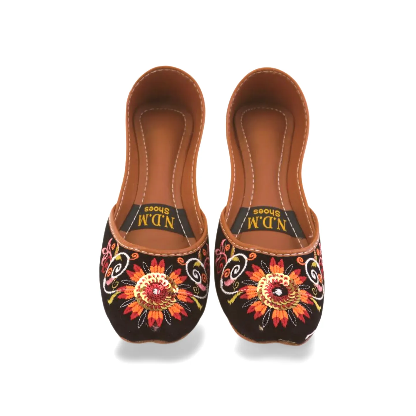 Shahi Punjabi Black Embroidered Khussa Jutti with Floral and Leaf Accents - 08Khu