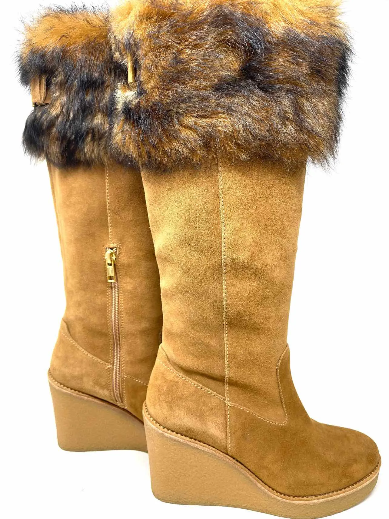UGG Size 7.5 Tan/Black Faux Fur Suede Shoes AS IS Boots